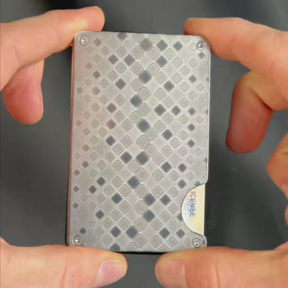 Moxxley Creditcardholder  MX-301